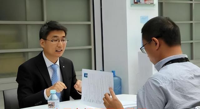 高校|985毕业生考编时被拆穿，竟然毕业于独立学院，网友却表示有话说