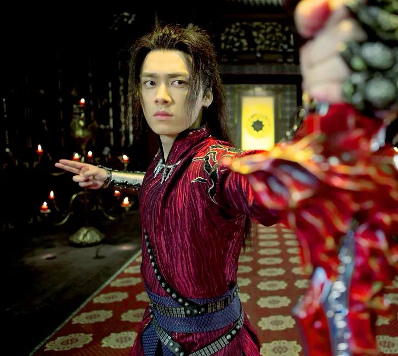 李易峰|都2022年了，国产古装剧还这样拍？看了半集，对不起我忍不下去了