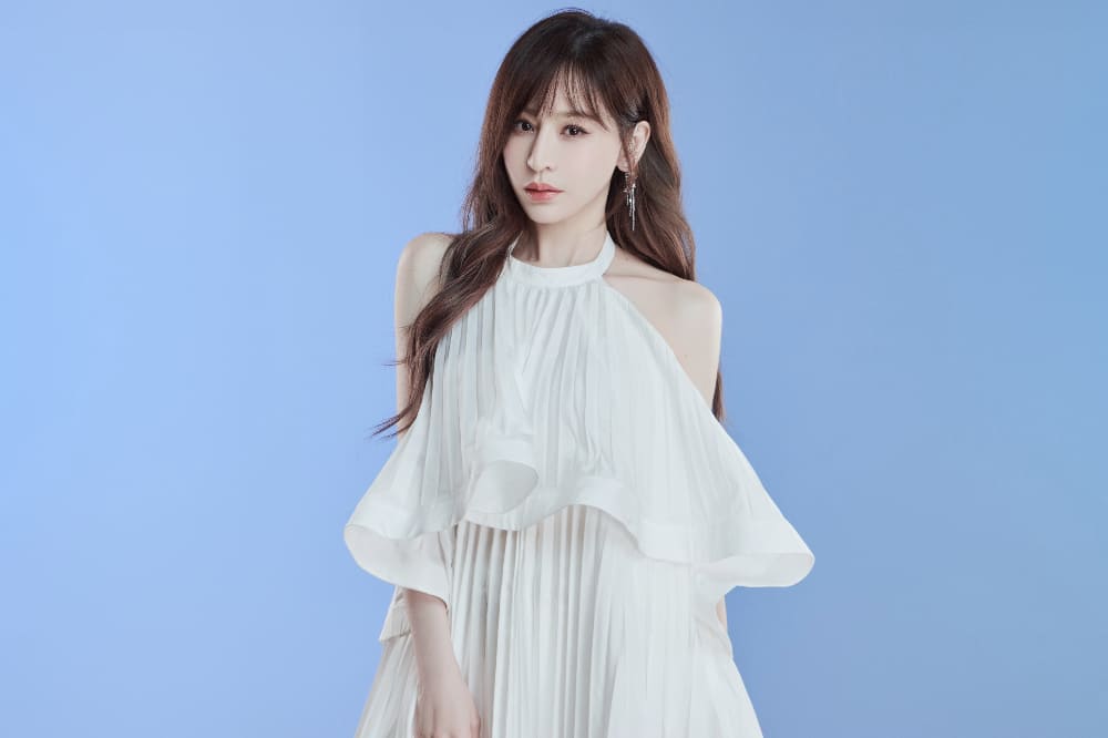 于文文|王心凌《浪姐3》首战靠〈爱你〉创2亿阅读量　不介意当甜心奶奶拄拐杖唱跳