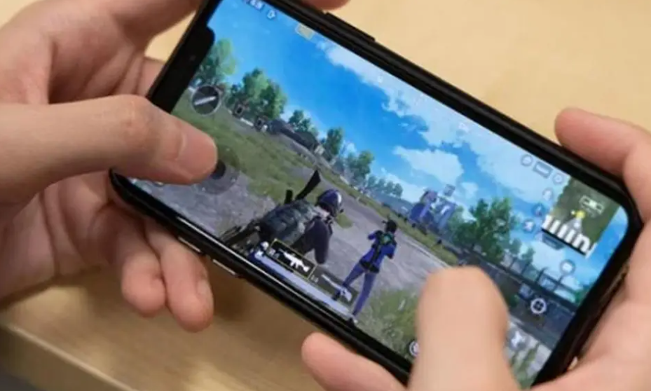 CPU|在CPU和缓存一定的条件下，要打开更多软件的话，内存越大越流畅