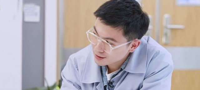 学霸|初入职场的我们：2大潜力股并列第一，徐梓童又垫底，2学霸来踢馆