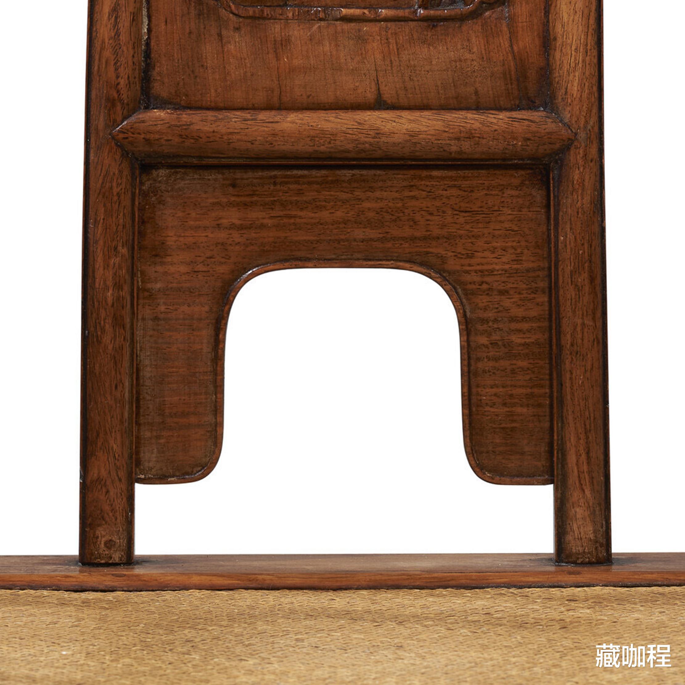 |估价一百多万元,成对南官帽椅是开门黄花梨