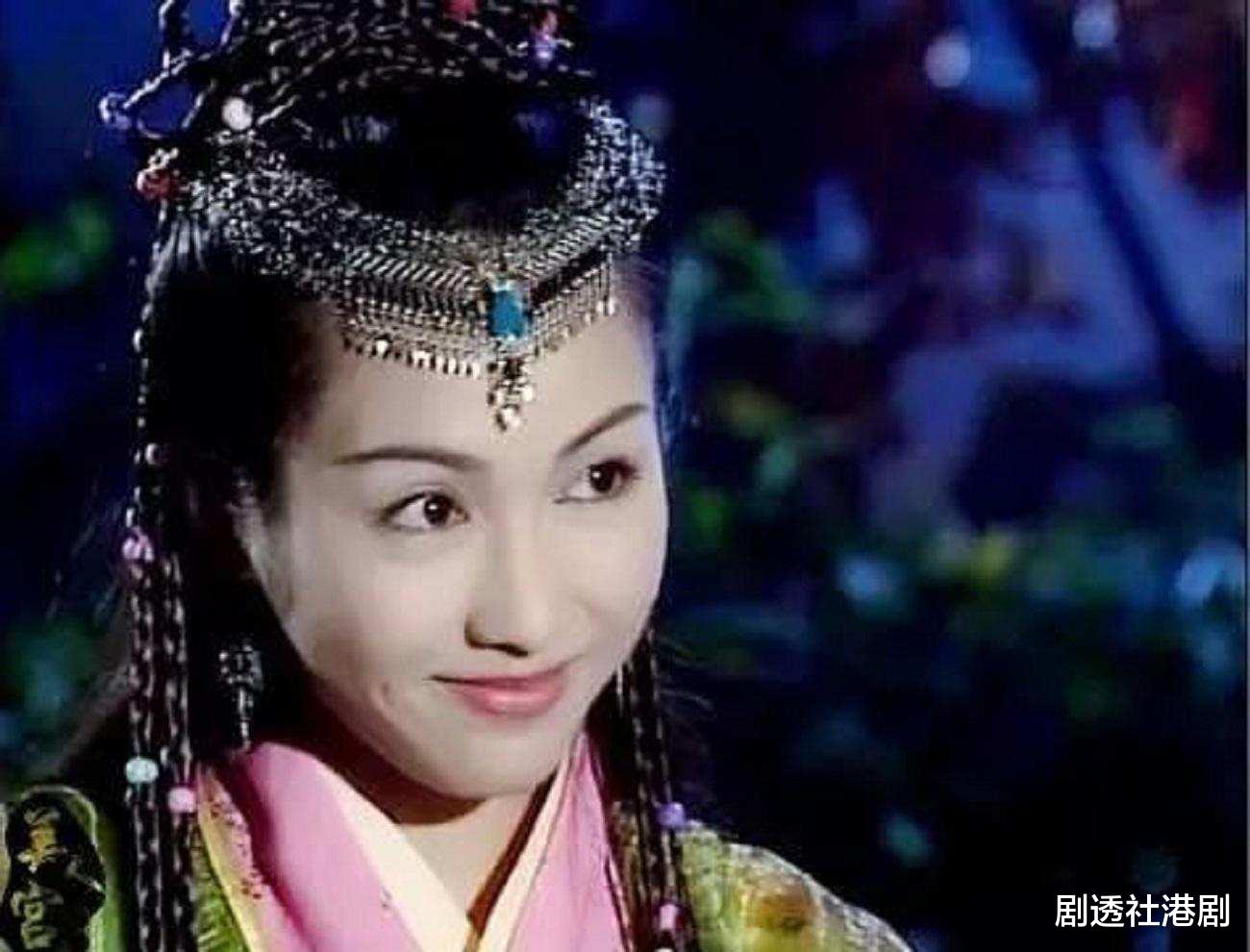 黎姿|罕见晒夫妻合照！50岁黎姿喜迎结婚13周年，大十几岁老公难得出镜