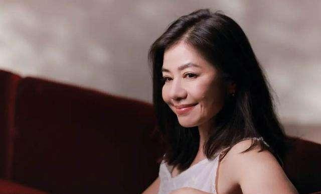 钟楚红|至今没生孩子的11位中老年女星，有些目前仍独居，身家谁来继承？