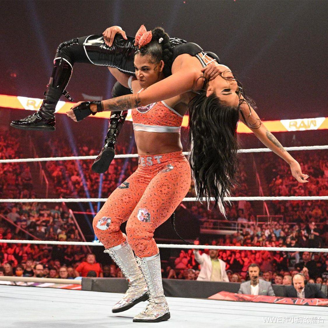 wwe|辫子姐比安卡一直创造历史和被WWE推动，她真的胜于这样的举动？