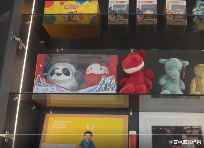 2000万!苏炳添290平米新豪宅曝光:装修真大气,苏神已放冰墩墩