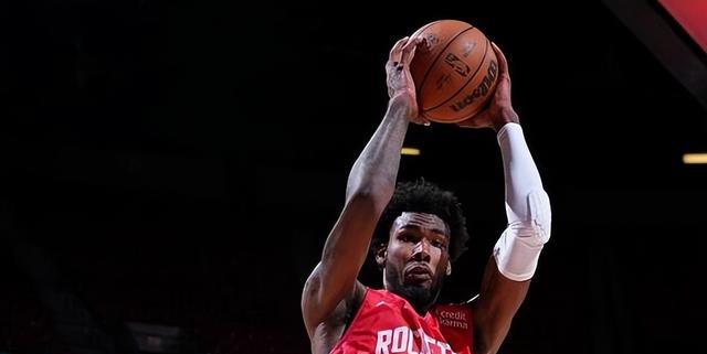 NBA新秀榜更新：班凯罗蝉联头名火箭探花被队友17号秀超越