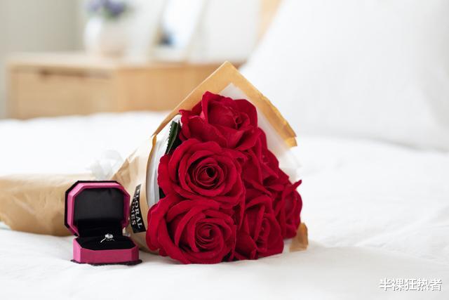 玫瑰|想要吃定一个男人，最好的方式是，持续增加“沉没成本”
