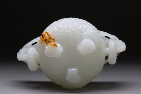 和田玉籽料|舊藏和田玉籽料“螭龙献寿 三足炉”