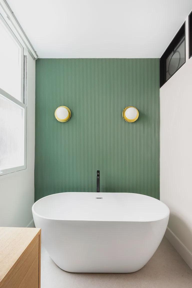 市中心136㎡的房子，让我眼红了！卫生间有我家两个大，好宽敞