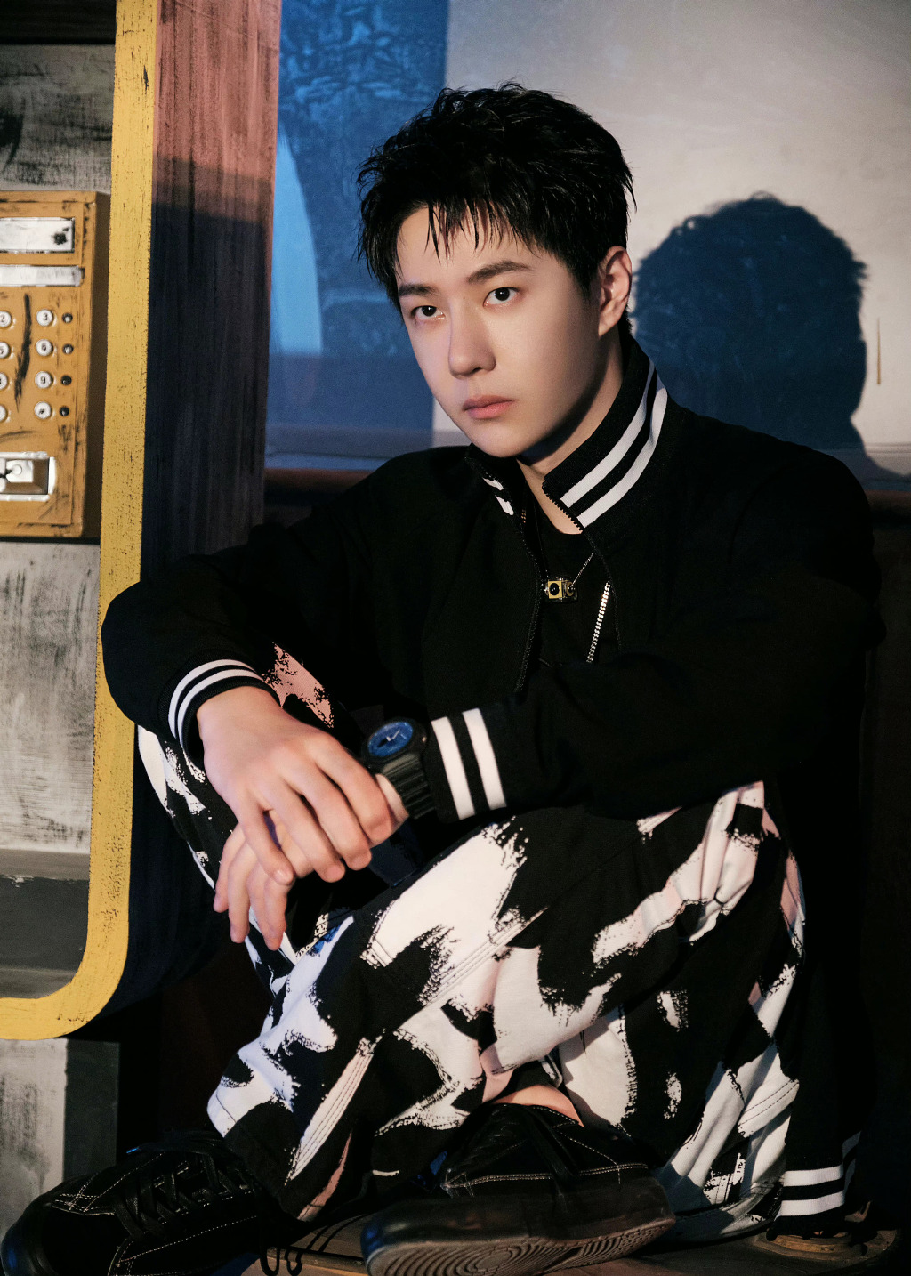 王一博|王一博方否认嫖娼，鉴于明星声明已无可信度，乐华已做报案处理