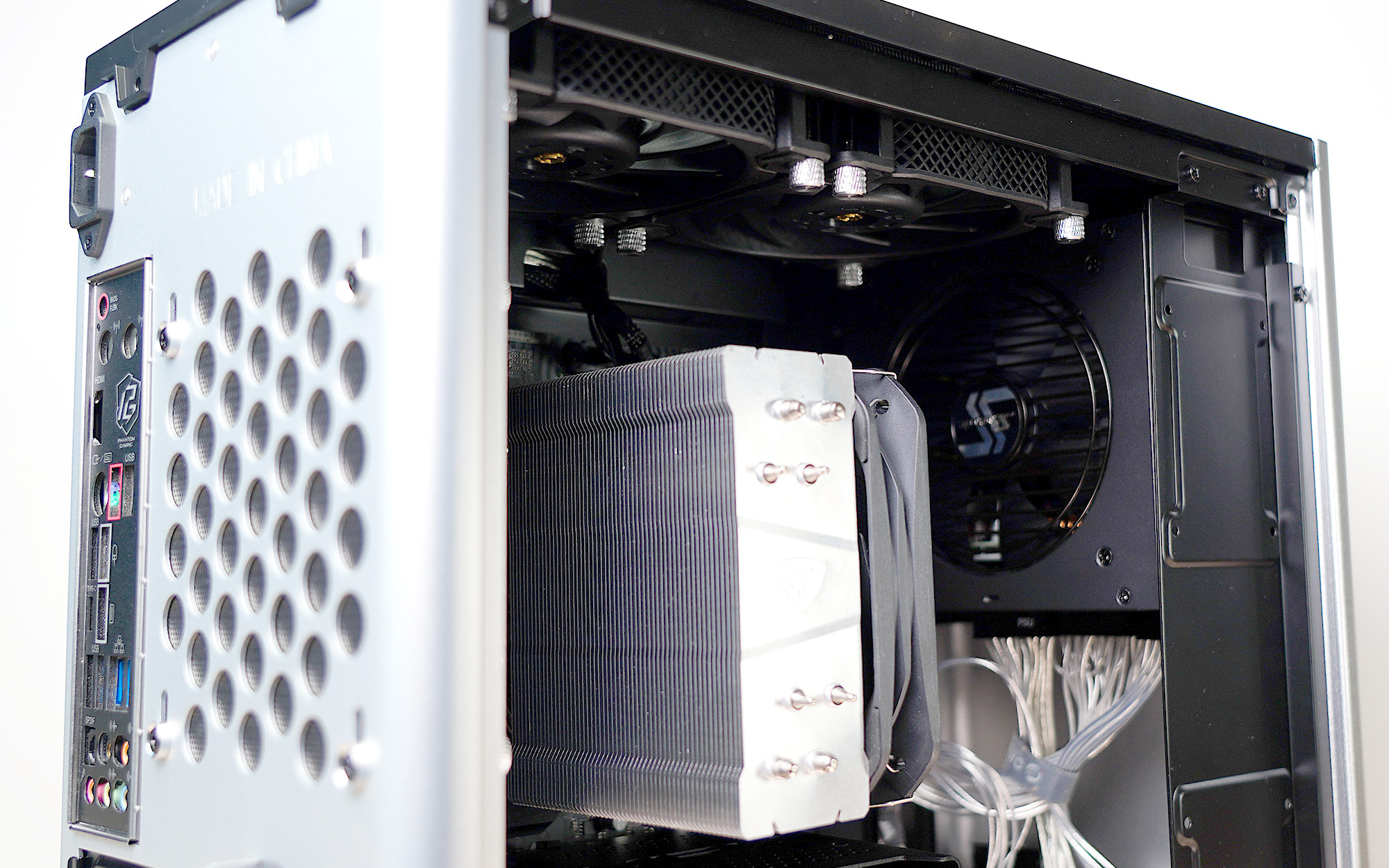 显卡|2022年了,4GB显存到底够不够用?迟到的RX6500XT评测