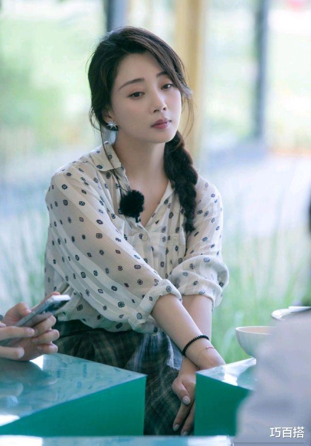 殷桃的状态真的太好了!42岁看上去像32岁,值得所有同龄人学习