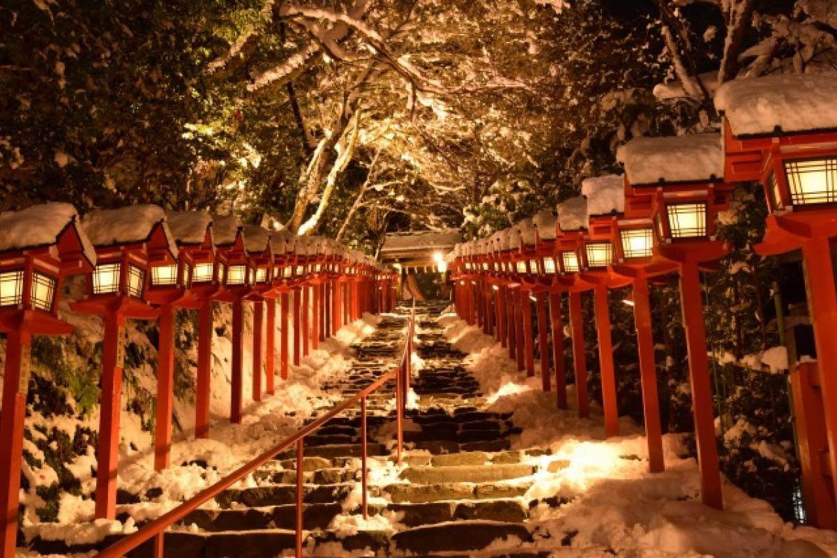 |在静谧的山水间体验日本文化，这些寺庙和神社值得一游