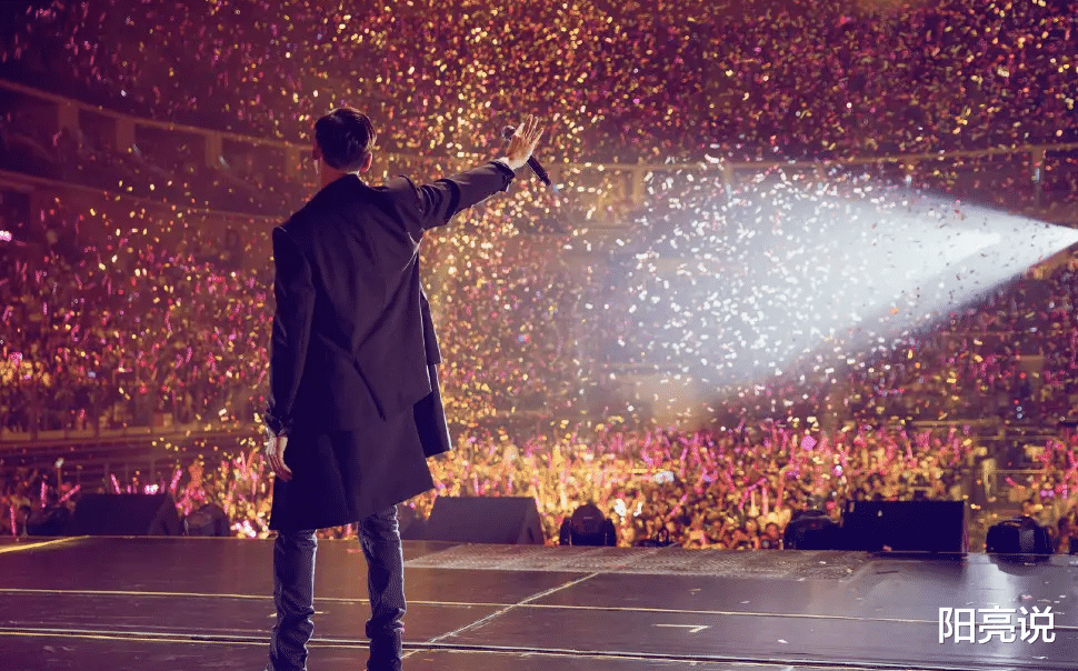 鹿晗|明星为什么不找女友,反而去嫖?可见鹿晗才是圈内清流