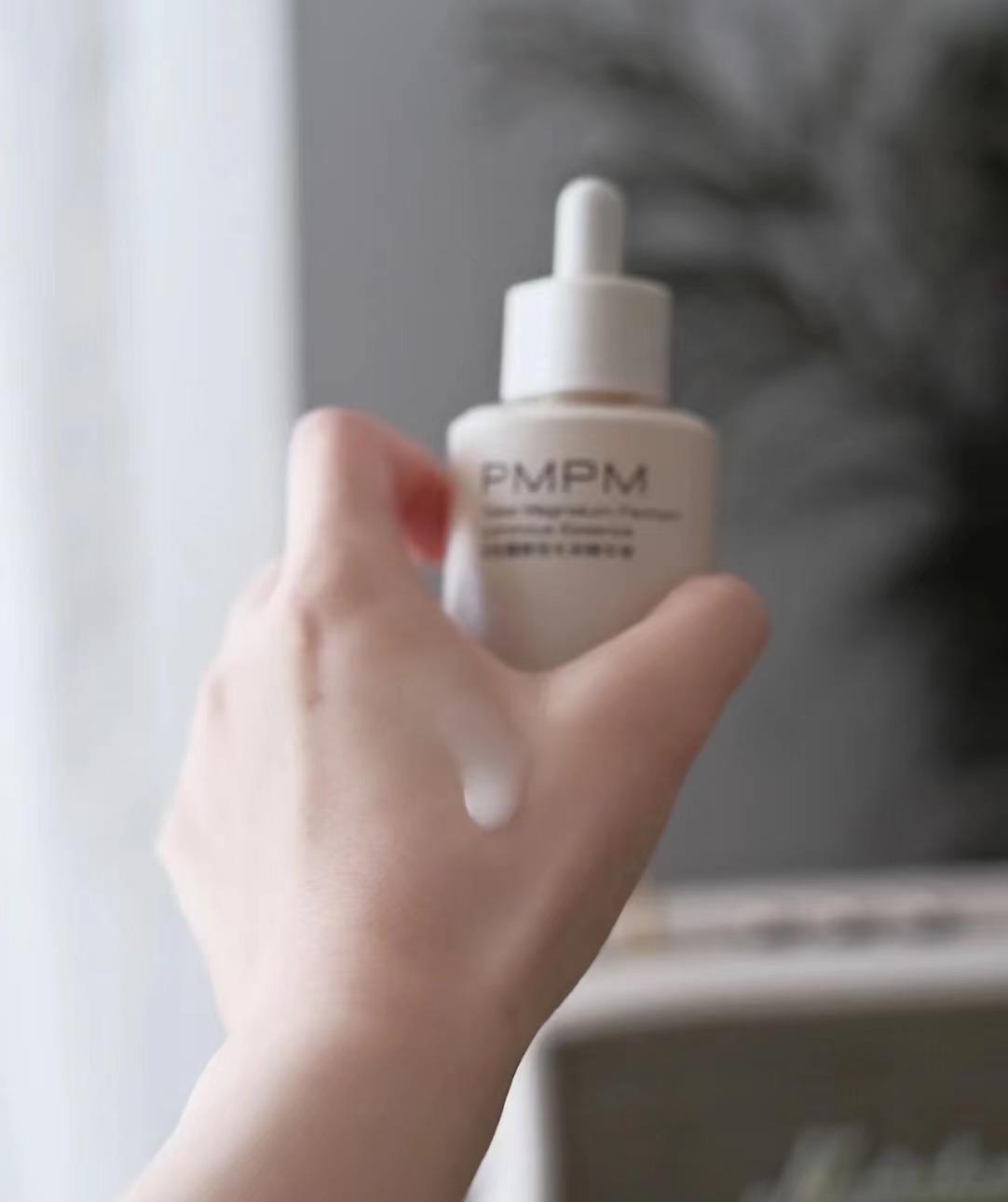 抗氧化 30、40岁的女人想要抗衰老,别着急用“视黄醇”,这样做更有效