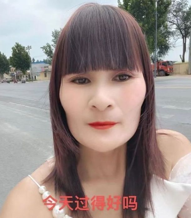 杨幂|“山寨杨幂”官宣离婚,直言永不后悔,老公指责红了就抛弃原配