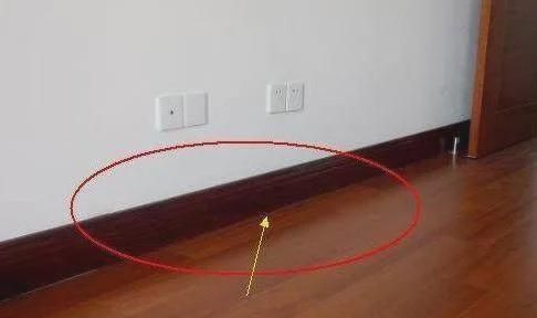 家里装修别再傻傻做踢脚线了，今后都盛行这样设计，至少省一半钱