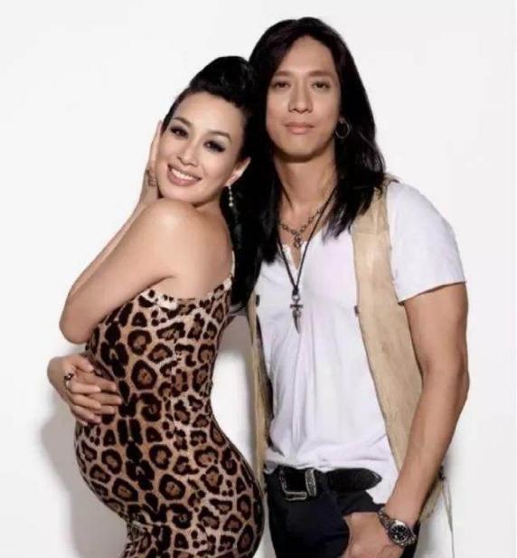 蔡少芬|5位嫁内地小艺人的富婆港星,郭羡妮给公婆买房,蔡少芬高龄生子