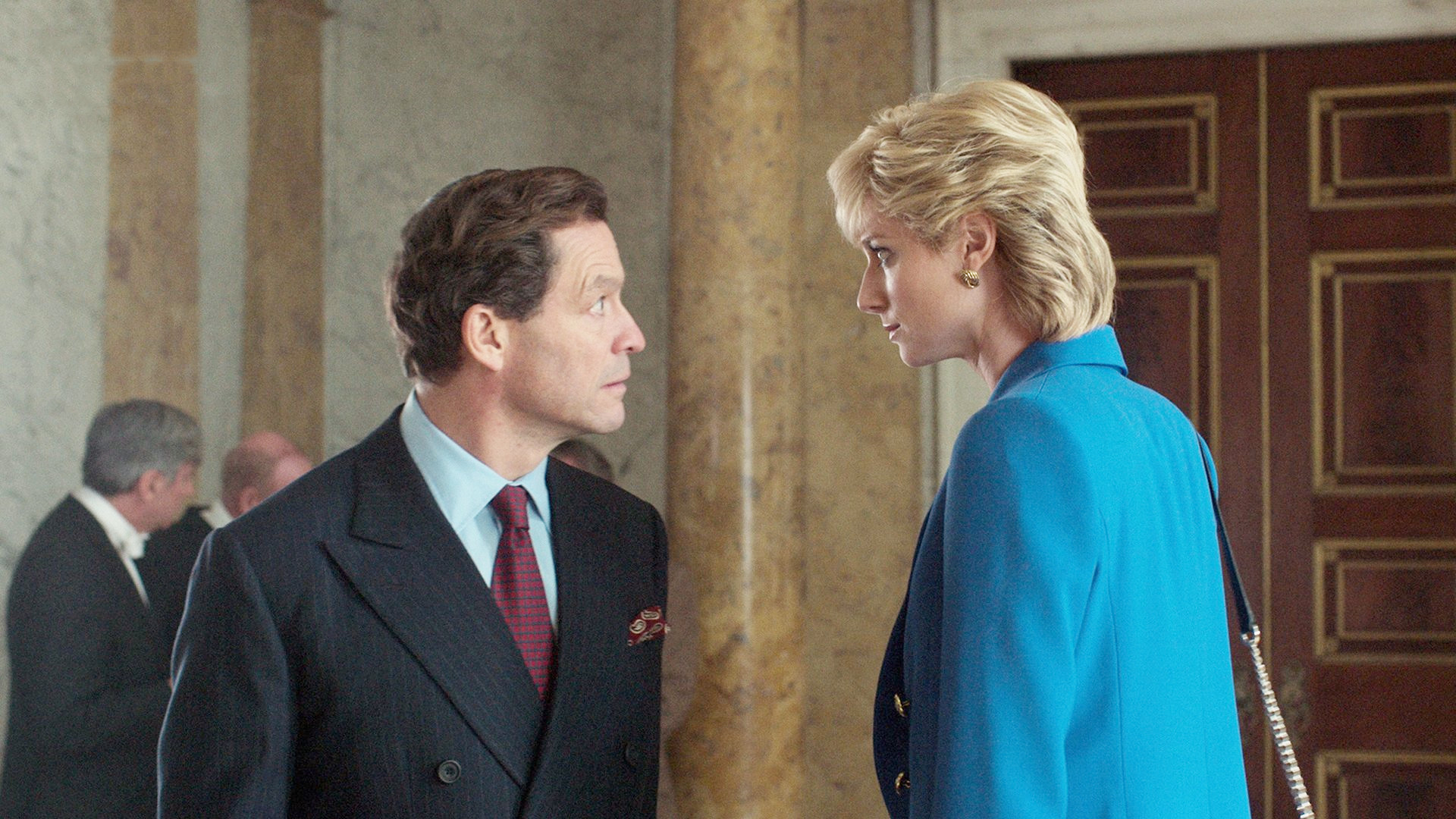 戴安娜|英剧《王冠》:女王的心酸和无奈,王储夫妇从风光无限到一地鸡毛