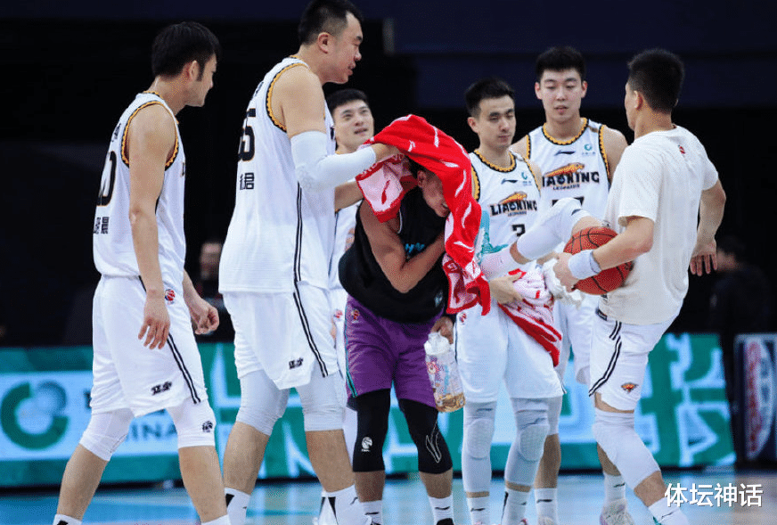 广厦|高诗岩预测广厦4-0横扫辽宁 不担心赵岩昊缺席 广厦有2个秘密武器