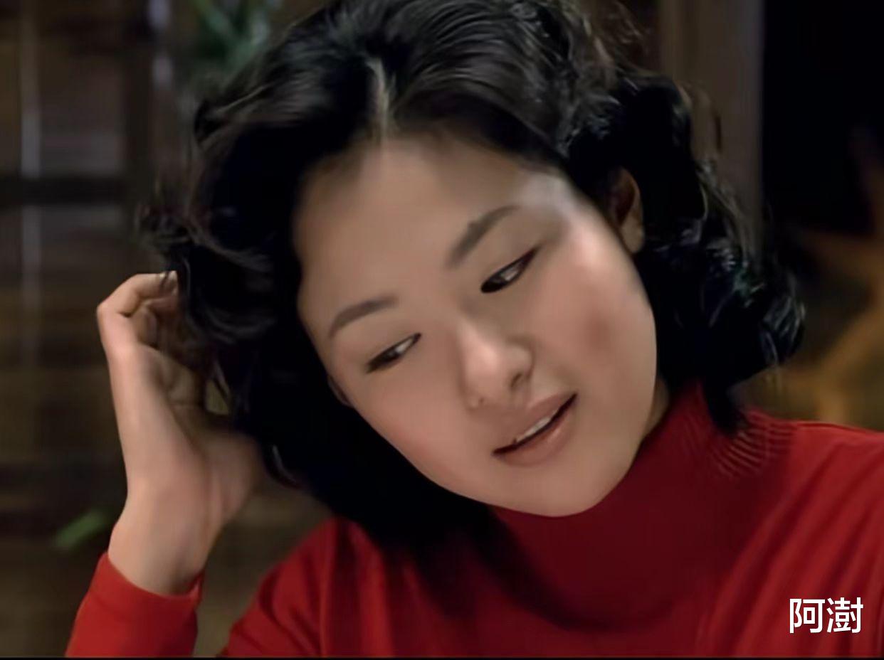 佟志|《金婚》：李天骄这样的“完美情人”，男人大多逃不过