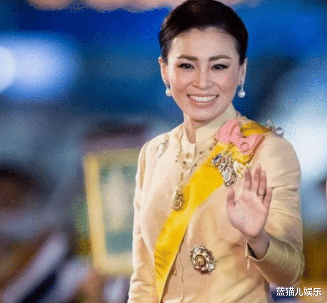 龚俊|44岁苏提达能力非凡,陪伴君主照顾后宫佳丽,阻拦储妃重回王室