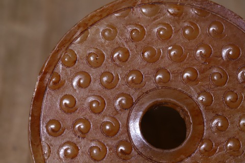 |舊藏和田玉料“谷纹玉壁”