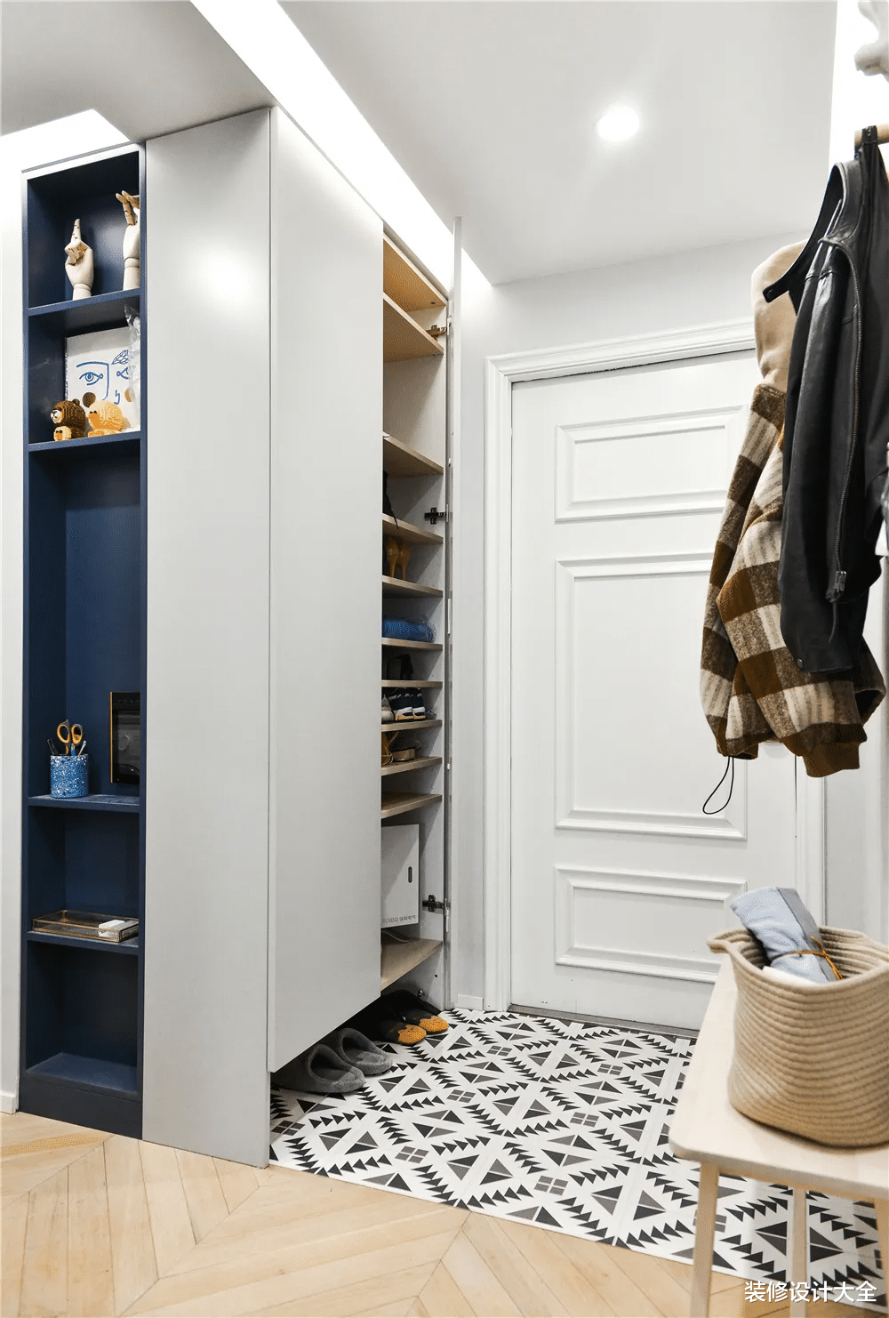 小户型玄关装修,一定要坚持“7不做”,都是从实用出发来考虑的!
