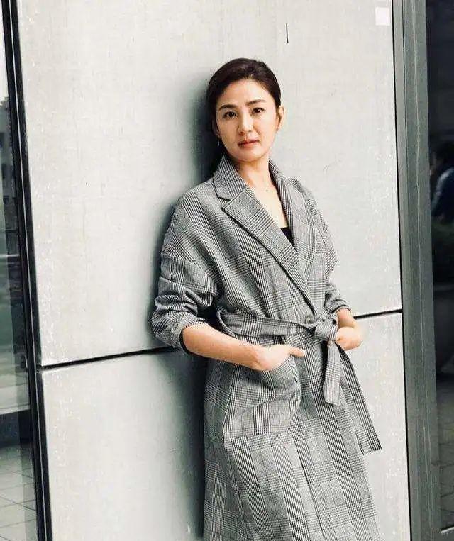 魏大勋|“靠吸旗下艺人血赚钱”！她才是内娱最大女魔头？