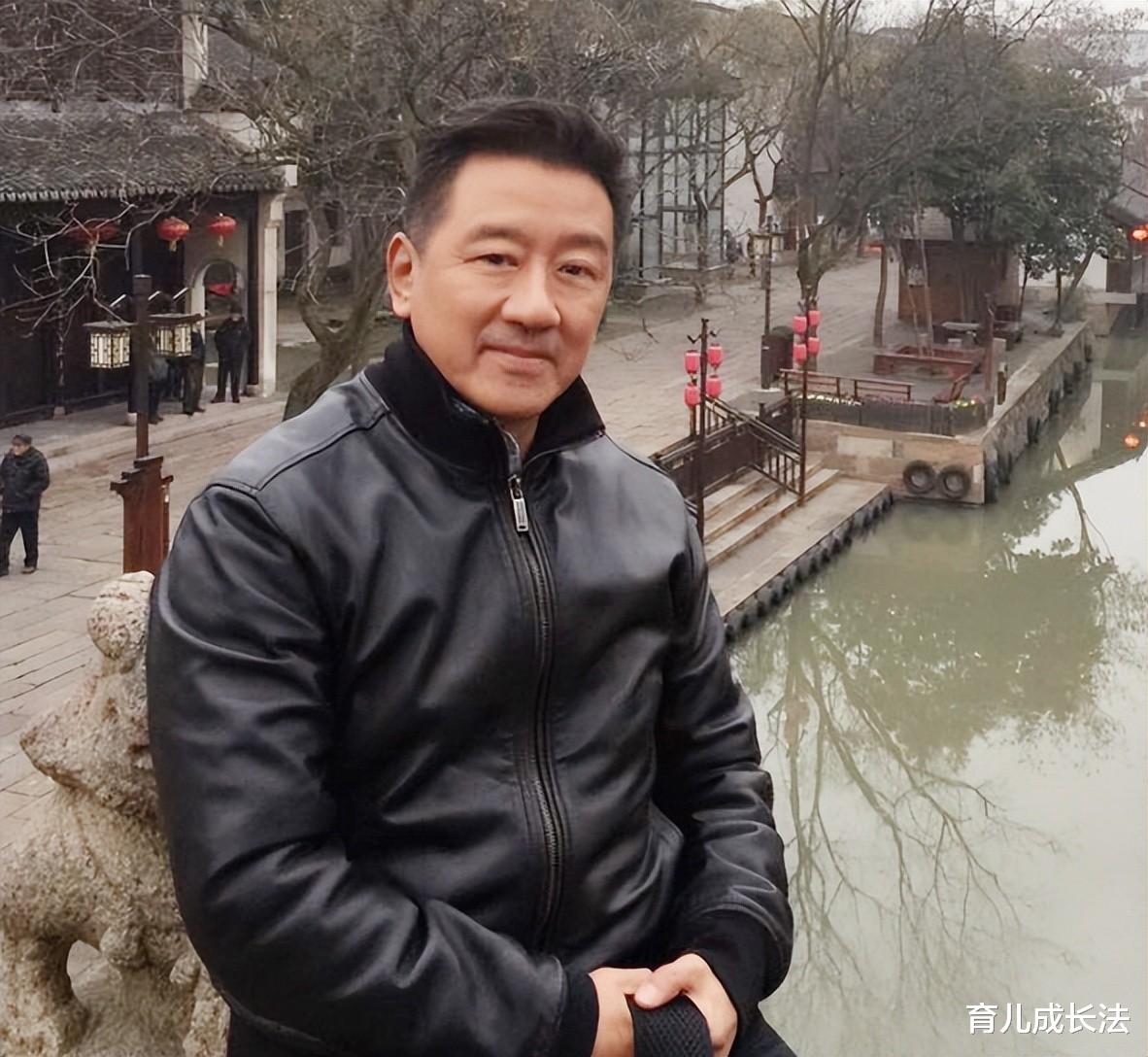 丁勇岱|丁勇岱：我出道40年无绯闻，与妻赵雪华一见钟情，儿子是最大牵挂