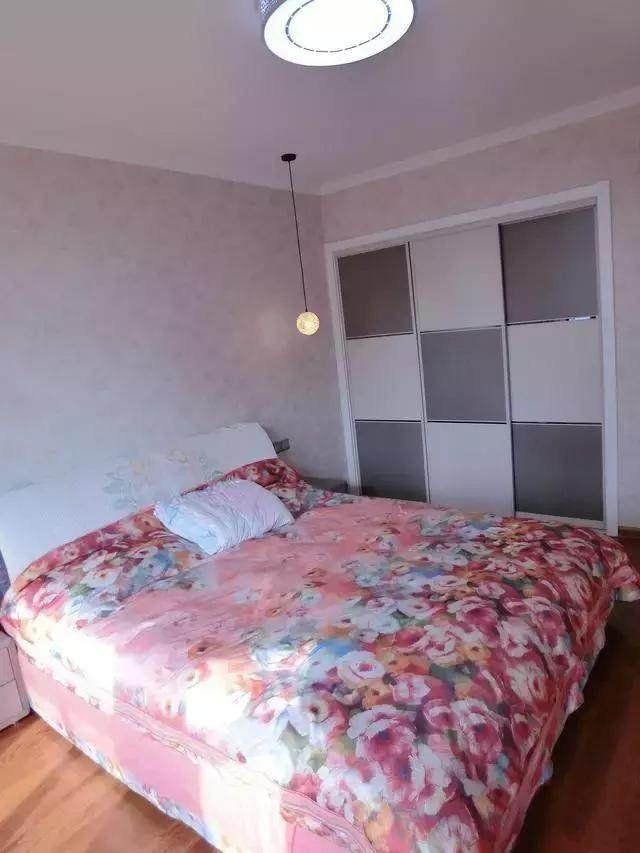 新家入住请亲友吃饭,丈母娘进门一看,就说厨房不能这么装!