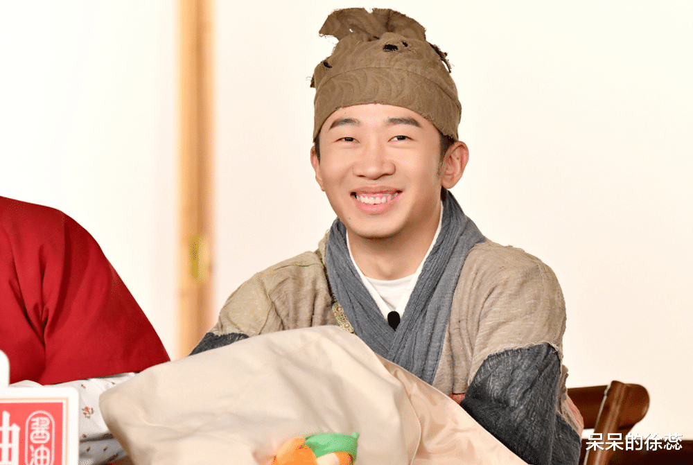 杨超越|《极限挑战8》后,杨超越又有新综上线,她凭啥是综艺宠儿?