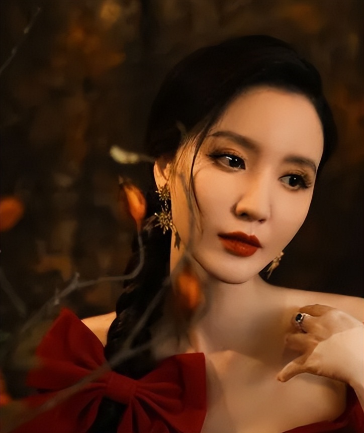 爱情公寓|初见美貌惊人，再见平平无奇！第一眼美女太坑人