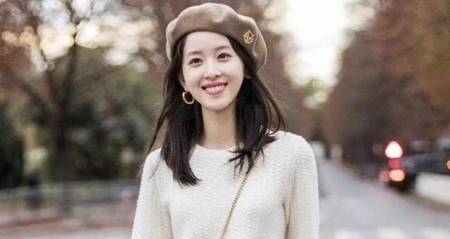 章泽天|刘强东和章泽天，相差19岁，是老夫少妻，结婚时就不被看好