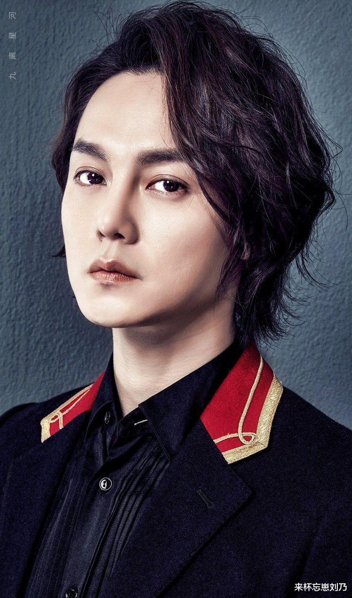 |这4位男星的“M唇”太绝了！又妩媚又有脆弱感，真正的亦正亦邪