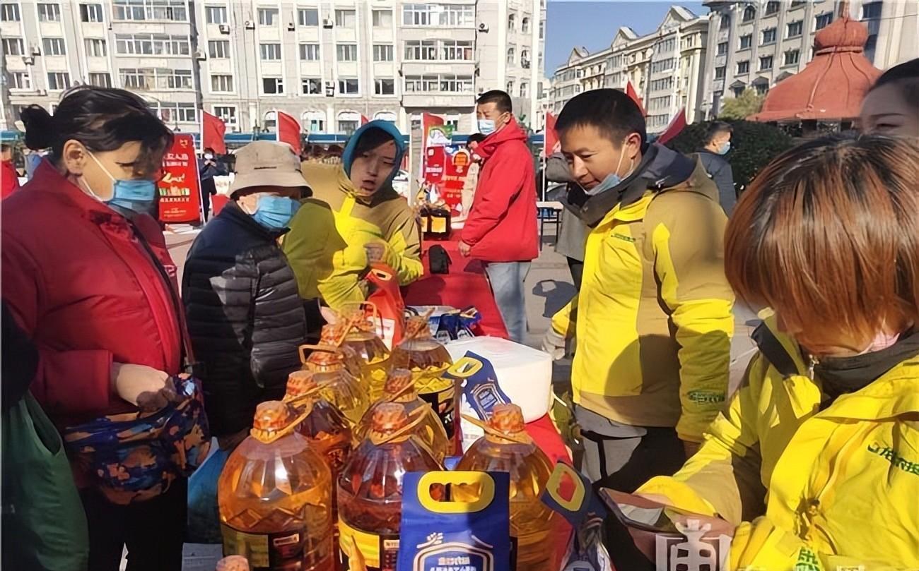 21年,小伙假装矿老板,网上交友钓鱼49岁大姐,诈骗钱财四十余万