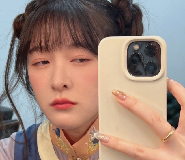 徐娇|徐娇自曝确诊“炫饭株”:一天吃5顿仍被饿醒,焦虑导致失眠