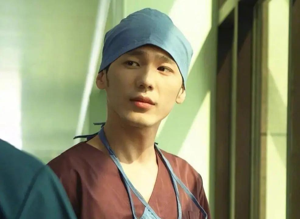 电视剧|40集电视剧《谢谢你医生》明晚央八播出,杨幂白宇主演,阵容强大