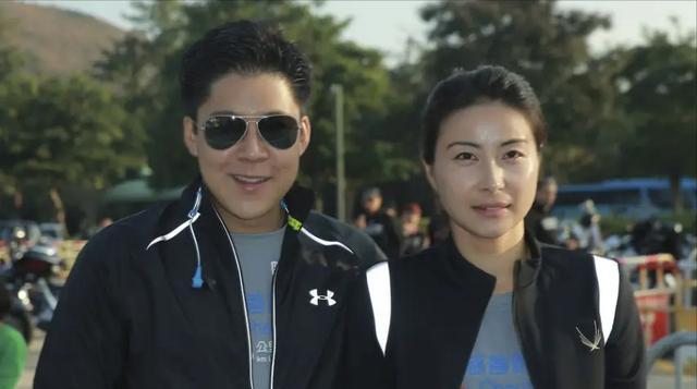 秦岚|郭晶晶之母范玉梅:见证女儿的苦与泪后,甘愿为女儿女婿看娃