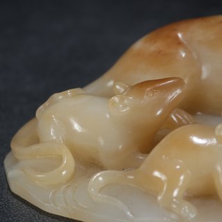 银币|旧藏 和田玉籽料 多子多福 摆件