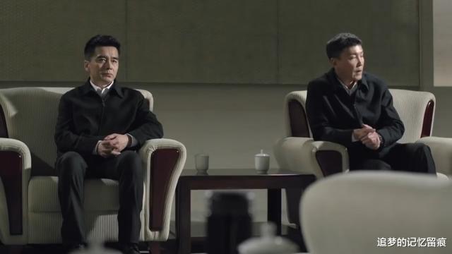 李达康|人民的名义：同被打压，为什么李达康能站起来，祁同伟却跪下呢？