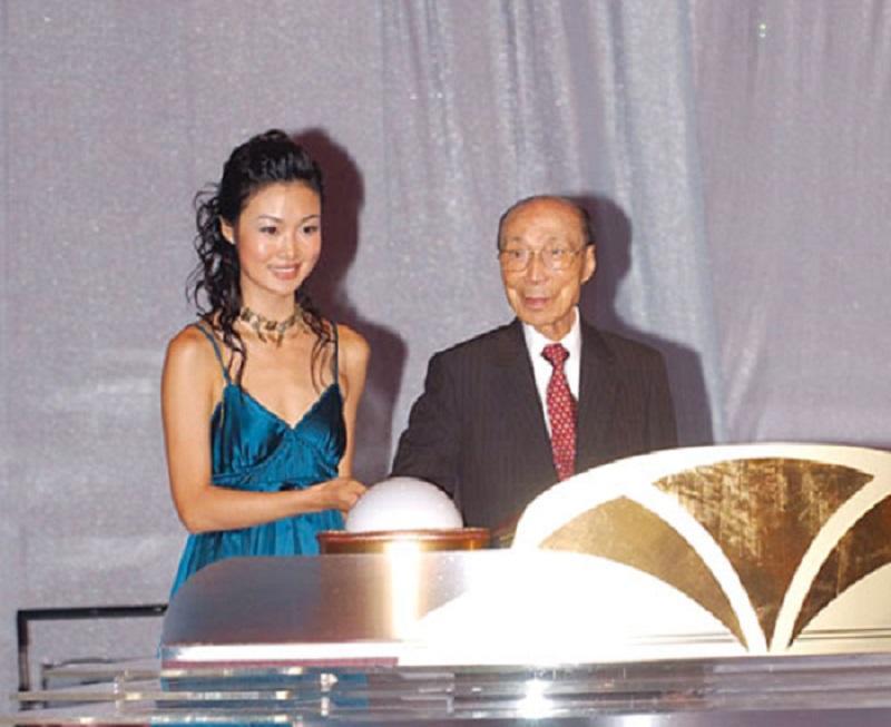 邵逸夫|邵逸夫留下238亿遗产,四个儿女均拒绝继承:这种钱,送我也不要