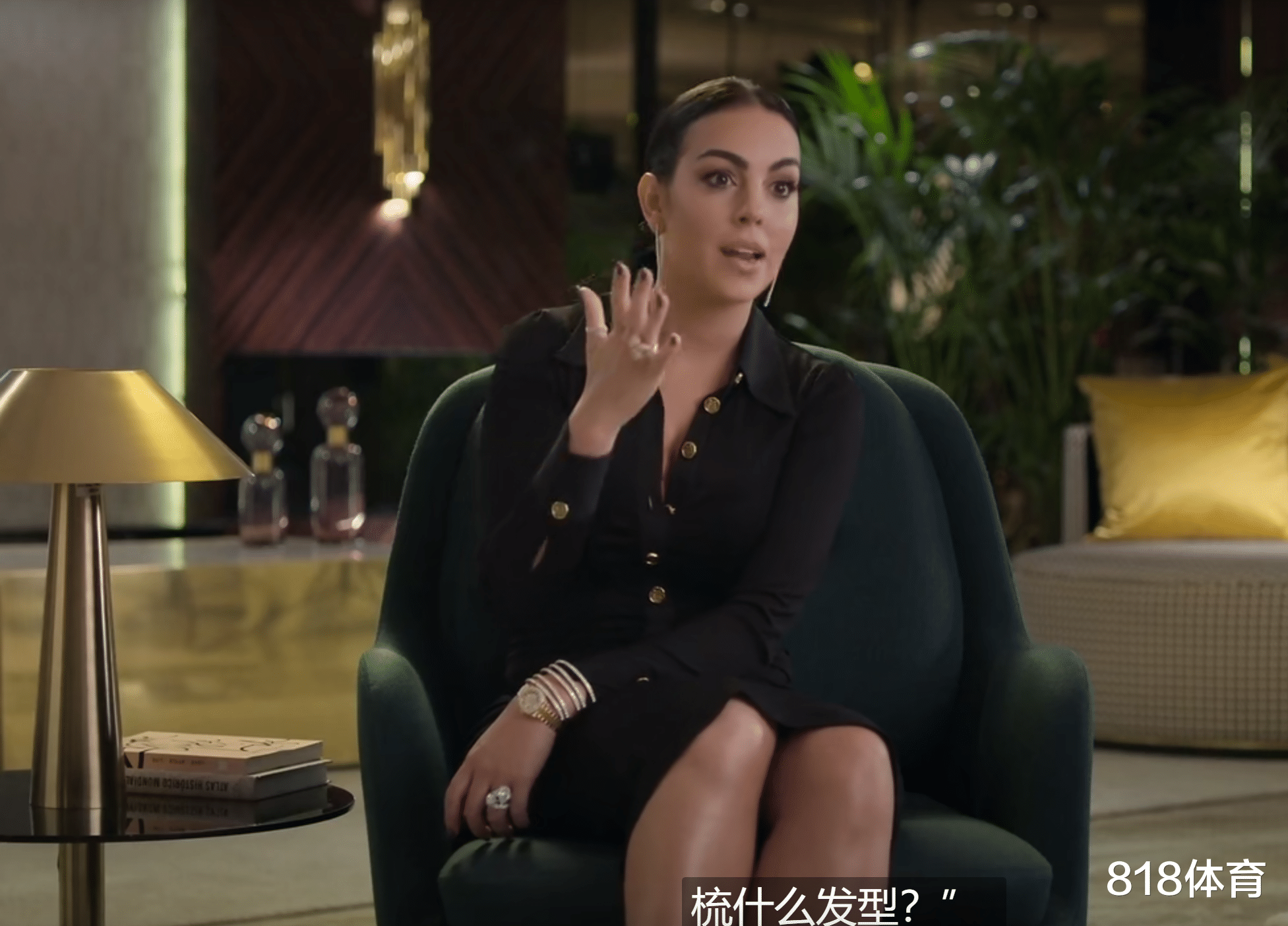 乔治娜|C罗谈被乔治娜美貌征服: 当我走进Gucci店她正要下班 我当时就心动了