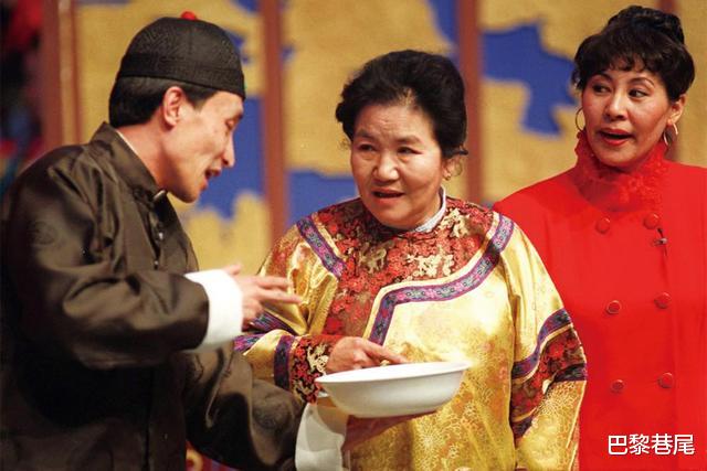 罗晋|周末两天5个瓜,李晓峰秀恩爱惹怒杨幂粉丝,罗晋冲冠一怒为唐嫣