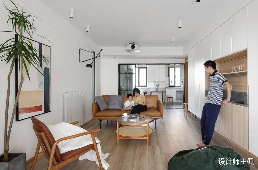 当初不听设计师的意见,坚持不做“表面设计”,现在朋友纷纷效仿