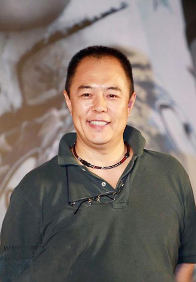 向佐|65岁张铁林在西安出车祸!女车主态度强硬,双方陷入僵持互不认账