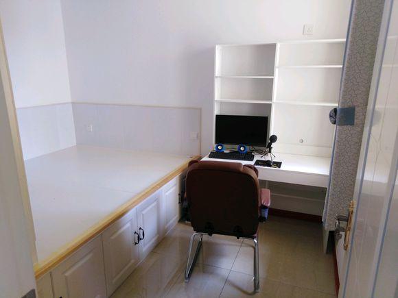 硬装花了6万装好,就差家具家电,朋友看后都劝说软装多花钱布置