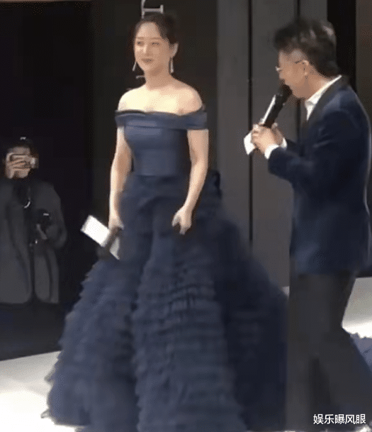 杨紫|杨紫演技遭粉丝吐槽,面部僵硬身材臃肿,网友:惨不忍睹