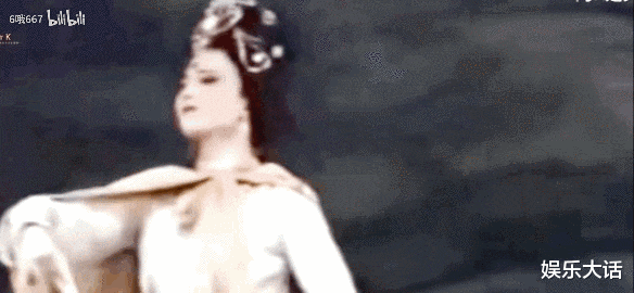 刘亦菲|刘亦菲母亲刘晓莉：我这辈子最正确的决定，就是“护”了女儿30年